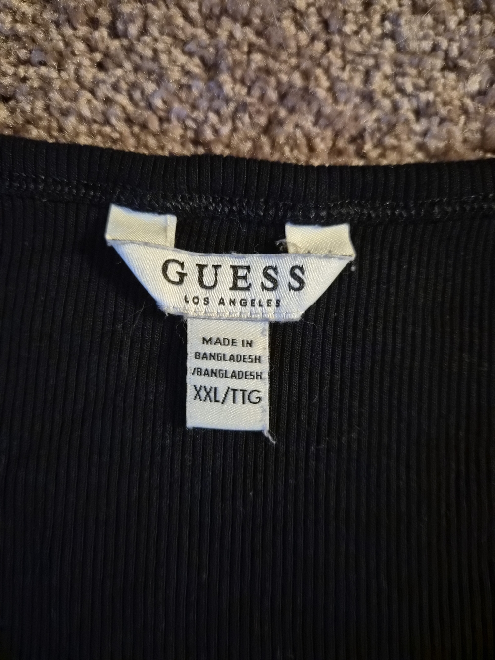 Guess Black V-Neck Rhinestone Script Logo Tee - Picture 3 of 4